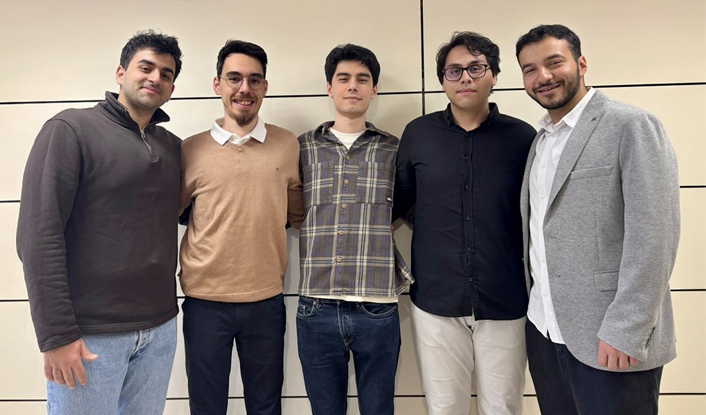 Moo-tion ekibinin grup fotoğrafı